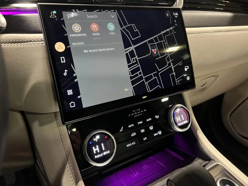 2024 Jaguar F-Pace - Image 18 of 19
