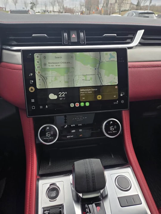 2024 Jaguar F-Pace - Image 10 of 12