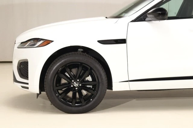 2024 Jaguar F-Pace - Image 2 of 21
