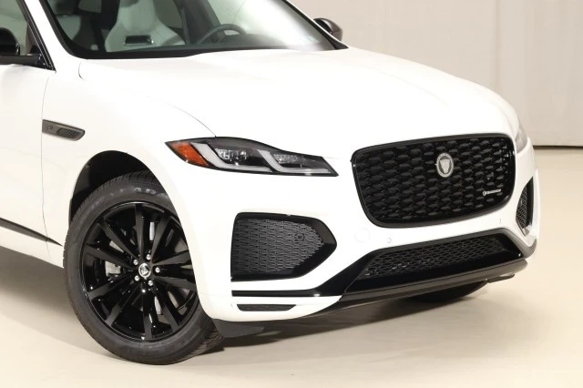 2024 Jaguar F-Pace - Image 10 of 21