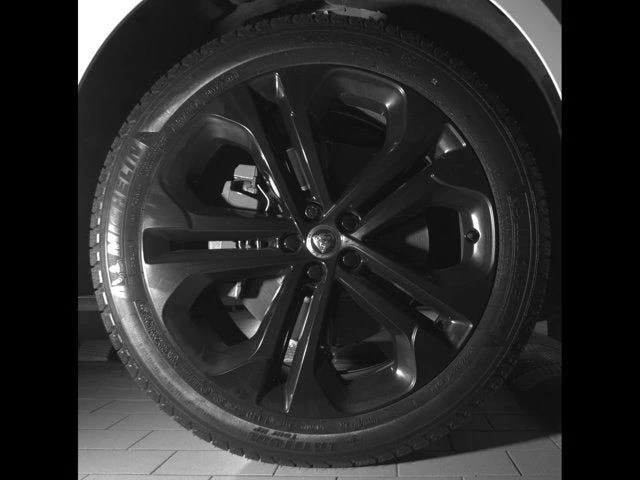 2024 Jaguar F-Pace - Image 11 of 17