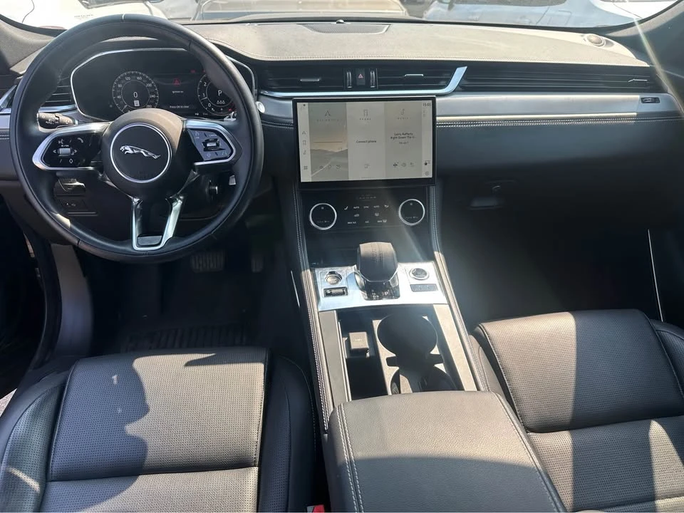 2024 Jaguar F-Pace - Image 11 of 20
