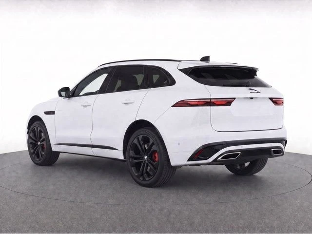2024 Jaguar F-Pace - Image 7 of 17