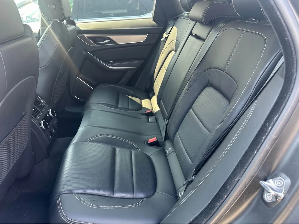 2024 Jaguar F-Pace - Image 9 of 20