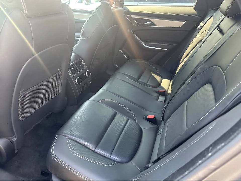 2024 Jaguar F-Pace - Image 10 of 20