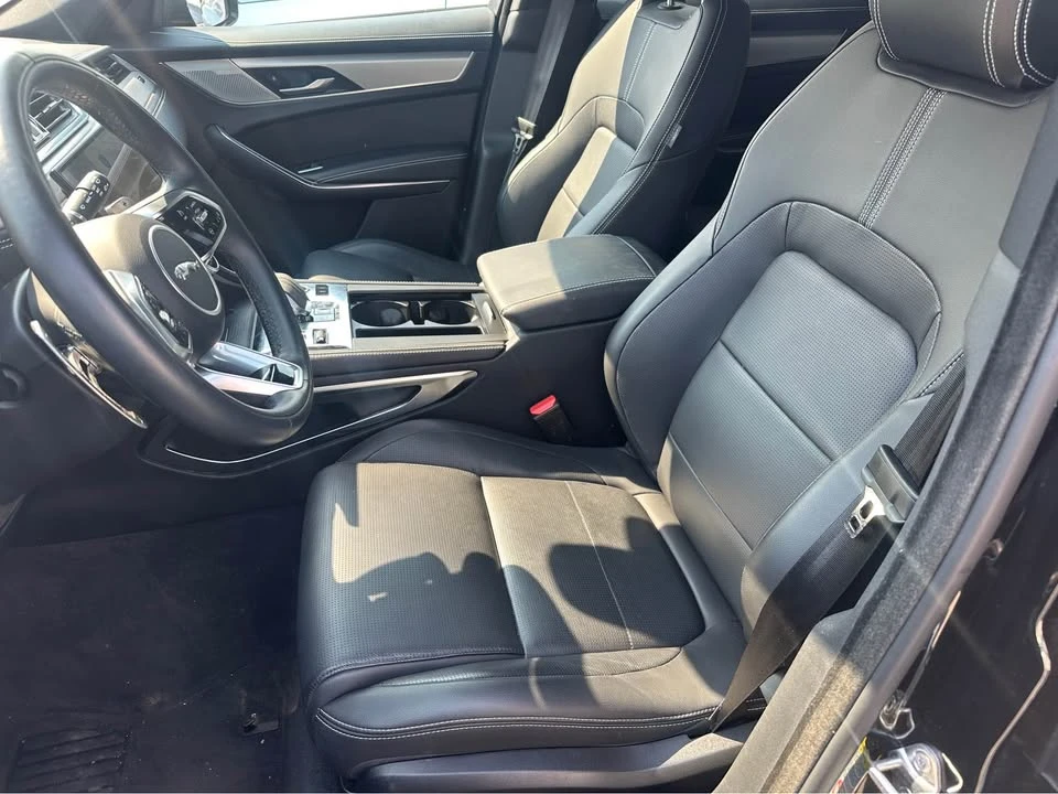 2024 Jaguar F-Pace - Image 7 of 20