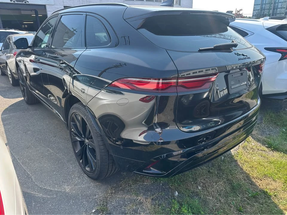 2024 Jaguar F-Pace - Image 2 of 20