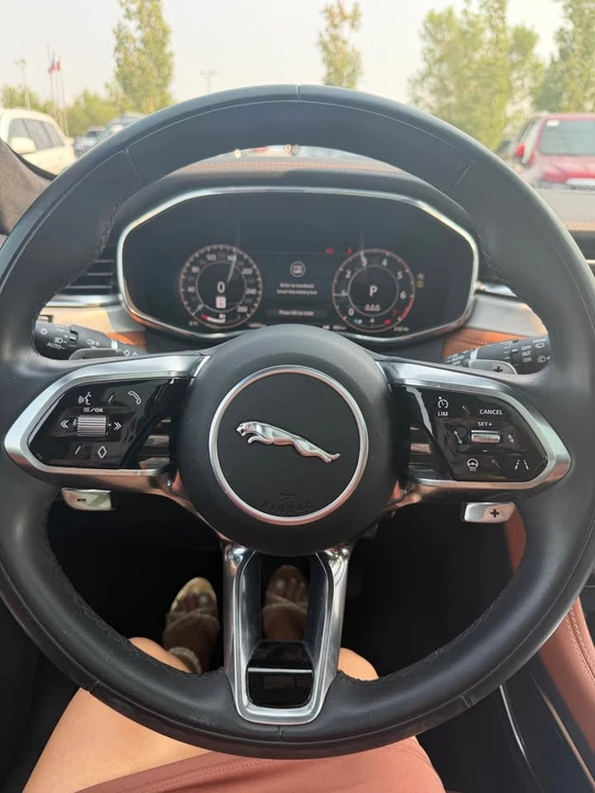 2024 Jaguar F-Pace - Image 8 of 11