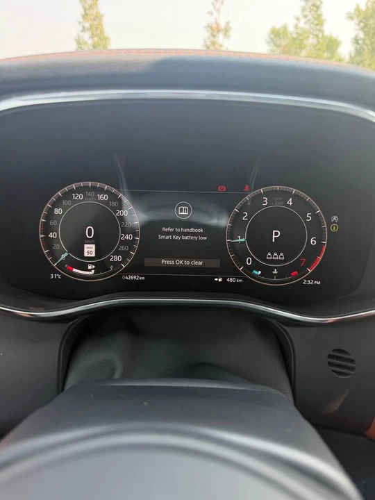 2024 Jaguar F-Pace - Image 9 of 11