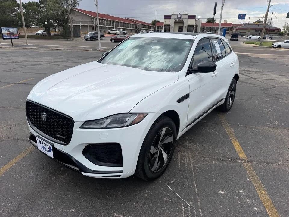 2024 Jaguar F-Pace - Image 8 of 11