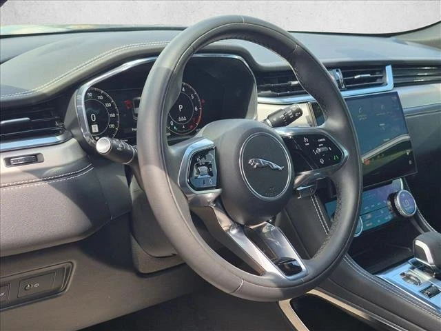 2024 Jaguar F-Pace - Image 4 of 8