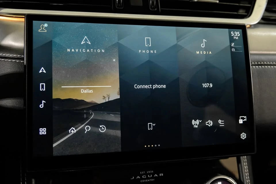 2024 Jaguar F-Pace - Image 13 of 20