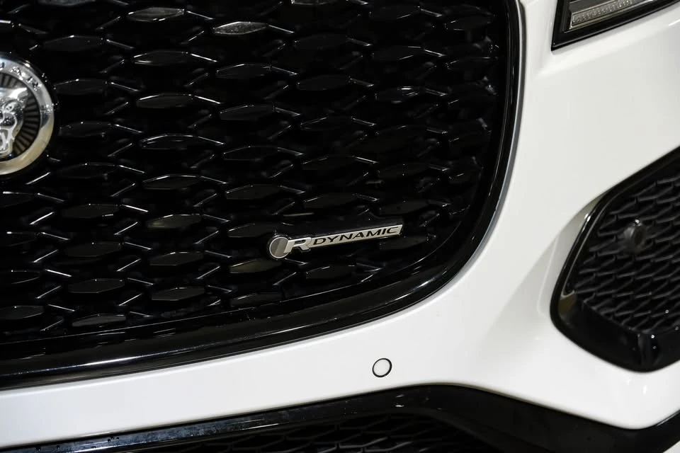 2024 Jaguar F-Pace - Image 4 of 20