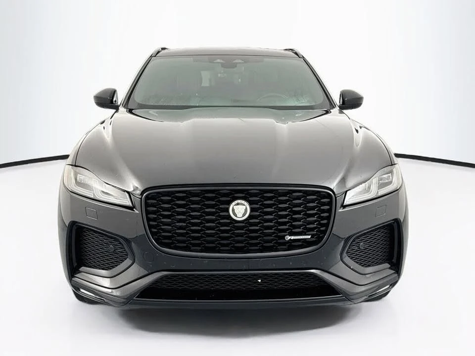 2024 Jaguar F-Pace - Image 2 of 19