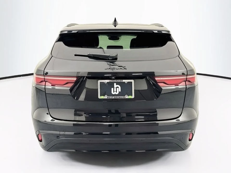 2024 Jaguar F-Pace - Image 6 of 19