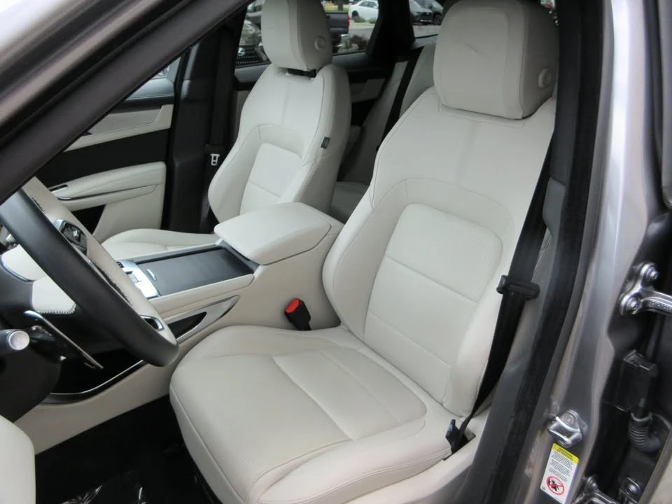 2024 Jaguar F-Pace - Image 8 of 9