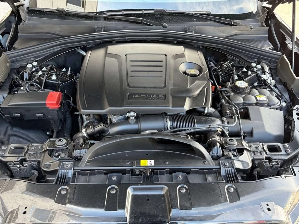 2024 Jaguar F-Pace - Image 18 of 18