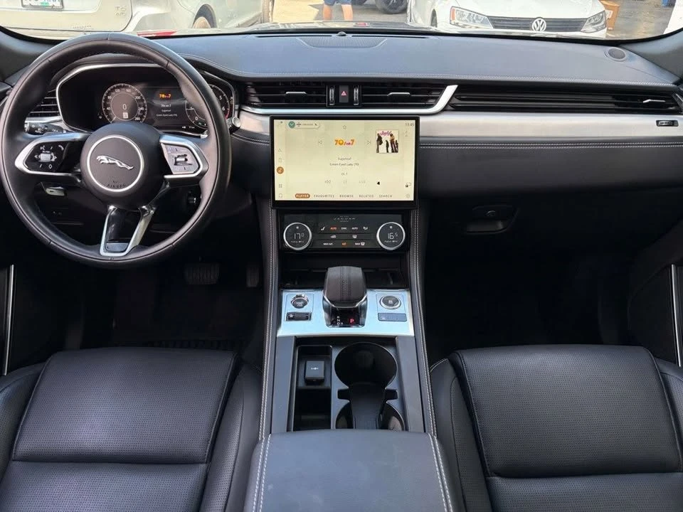 2024 Jaguar F-Pace - Image 6 of 18