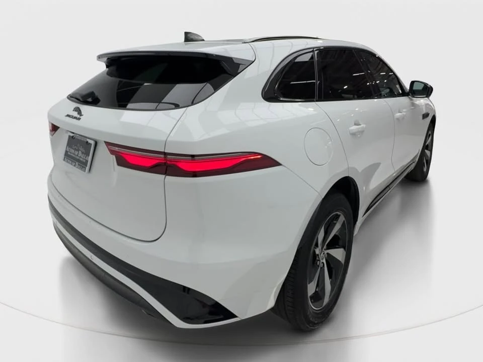 2024 Jaguar F-Pace - Image 7 of 18
