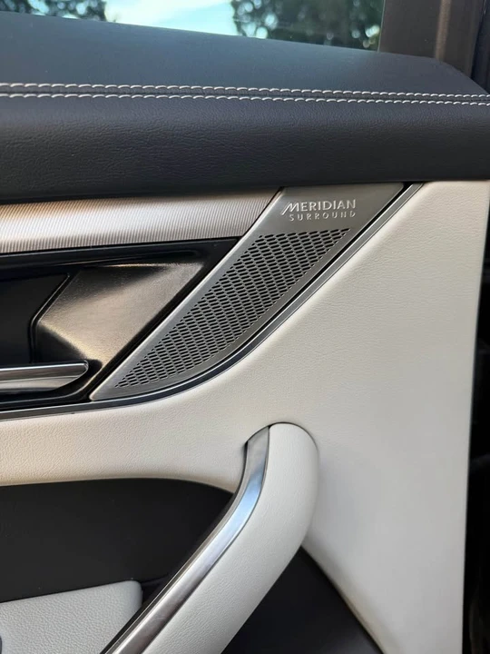 2024 Jaguar F-Pace - Image 6 of 17