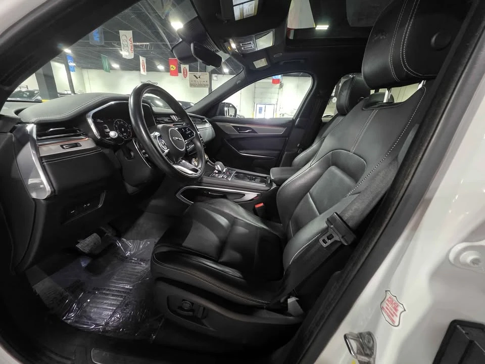 2024 Jaguar F-Pace - Image 11 of 12