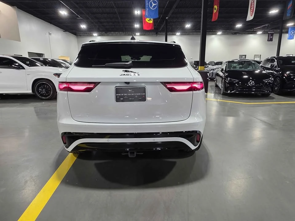 2024 Jaguar F-Pace - Image 6 of 12
