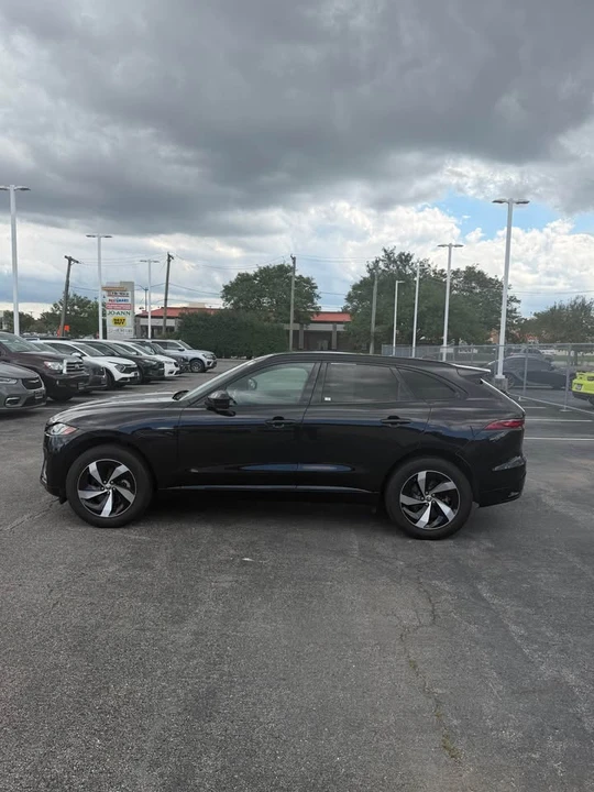 2024 Jaguar F-Pace - Image 2 of 6