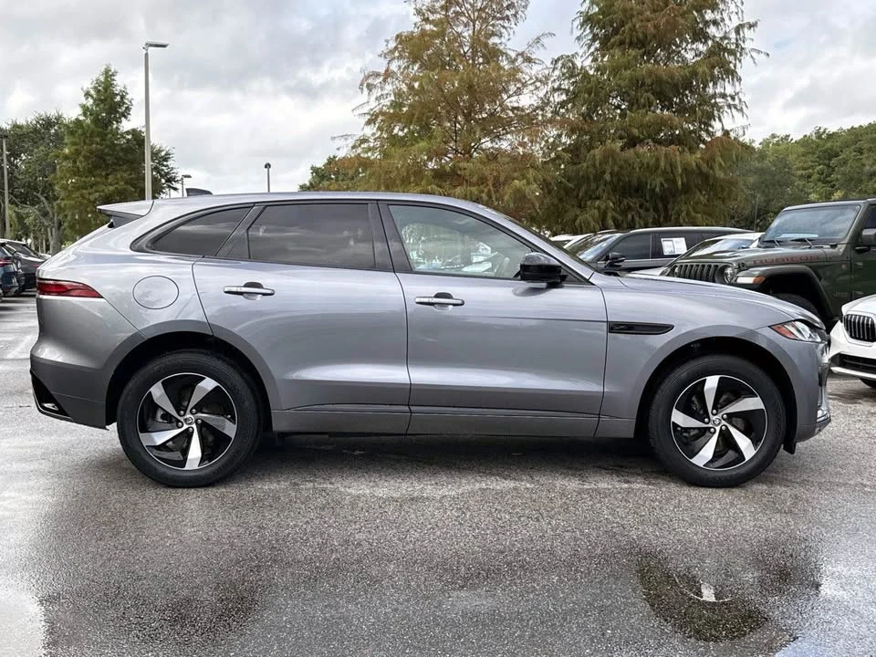2024 Jaguar F-Pace - Image 2 of 20