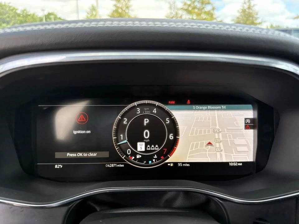 2024 Jaguar F-Pace - Image 19 of 20