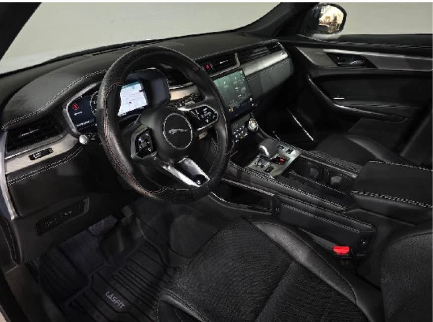 2024 Jaguar F-Pace - Image 5 of 9