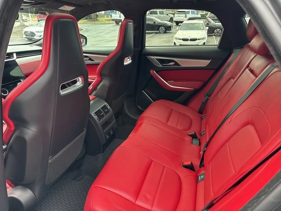 2024 Jaguar F-Pace - Image 6 of 15