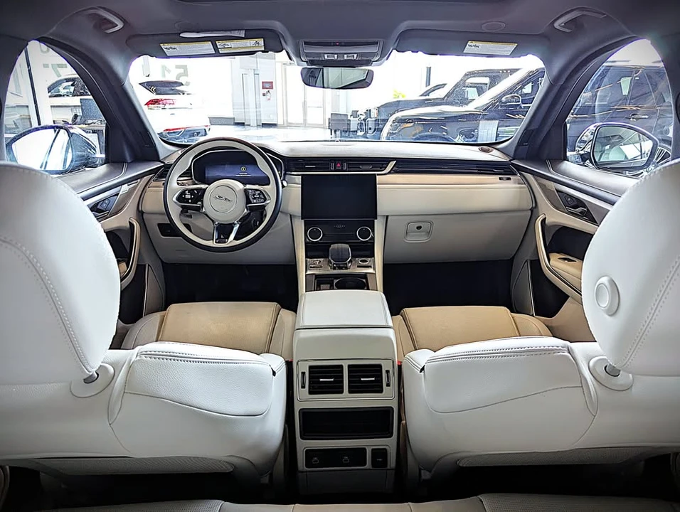2024 Jaguar F-Pace - Image 20 of 20
