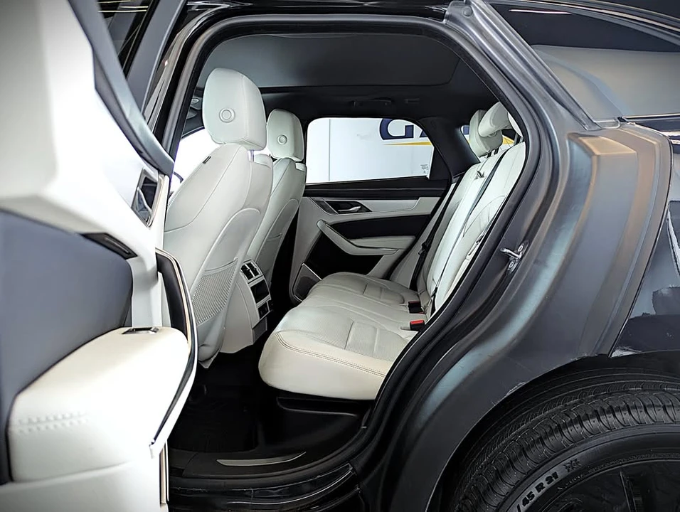 2024 Jaguar F-Pace - Image 10 of 20