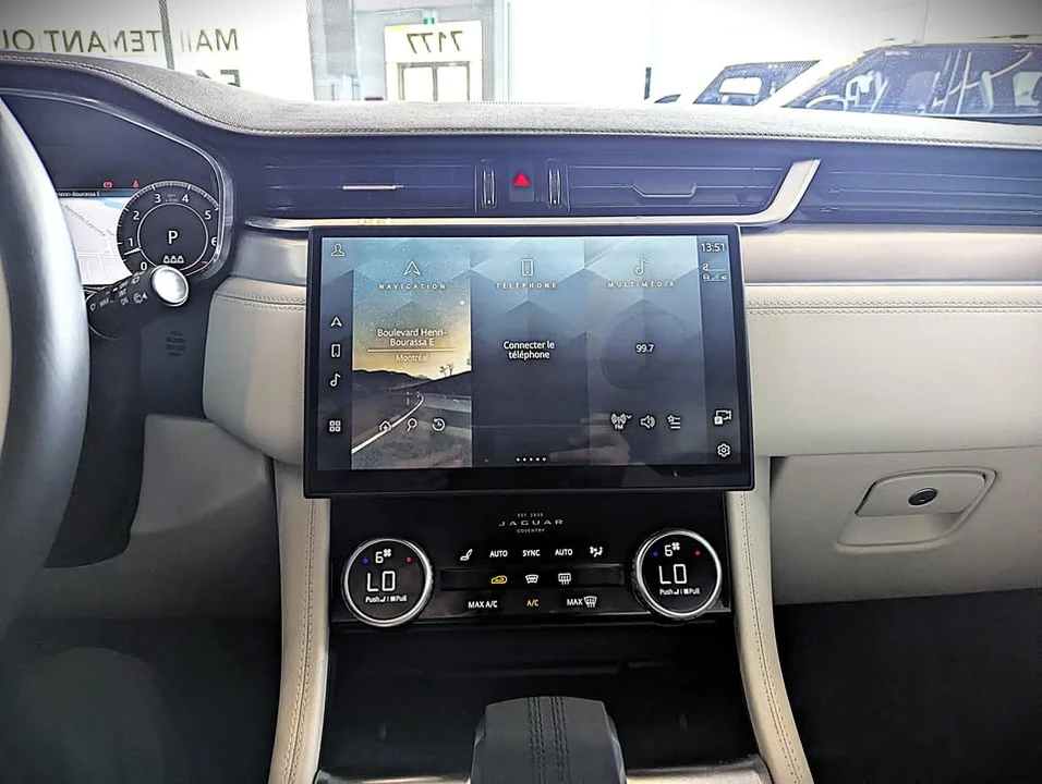 2024 Jaguar F-Pace - Image 14 of 20