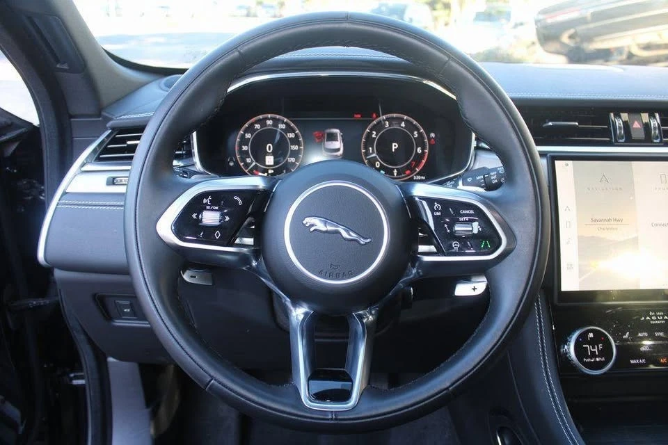 2024 Jaguar F-Pace - Image 11 of 20