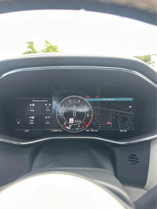 2024 Jaguar F-Pace - Image 3 of 4