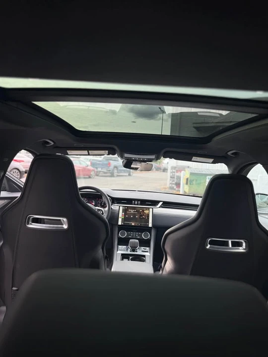 2024 Jaguar F-Pace - Image 9 of 14