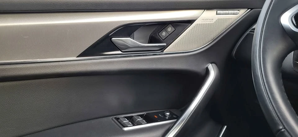 2024 Jaguar F-Pace - Image 14 of 19