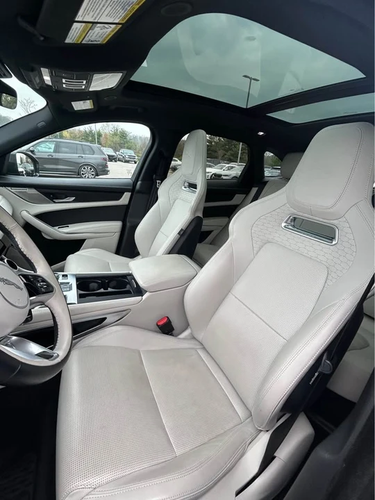 2024 Jaguar F-Pace - Image 6 of 7