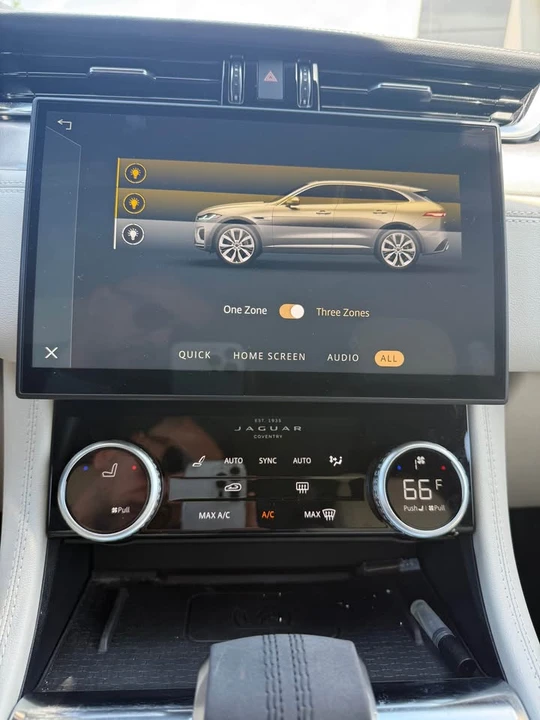 2024 Jaguar F-Pace - Image 13 of 18