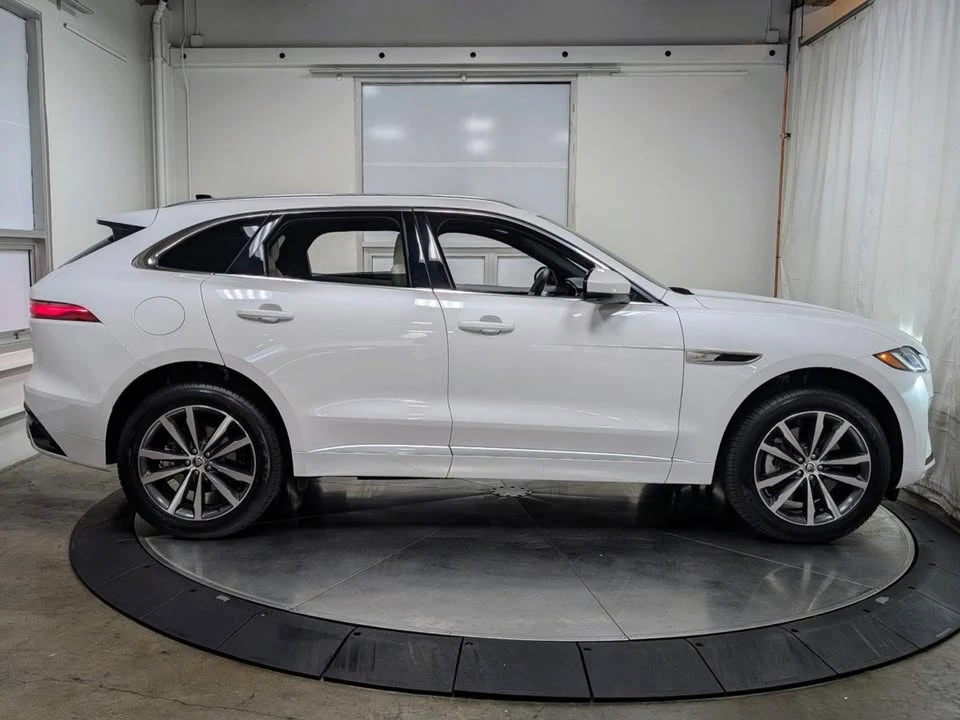 2024 Jaguar F-Pace - Image 9 of 20