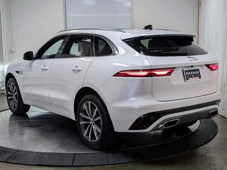 2024 Jaguar F-Pace - Image 6 of 20