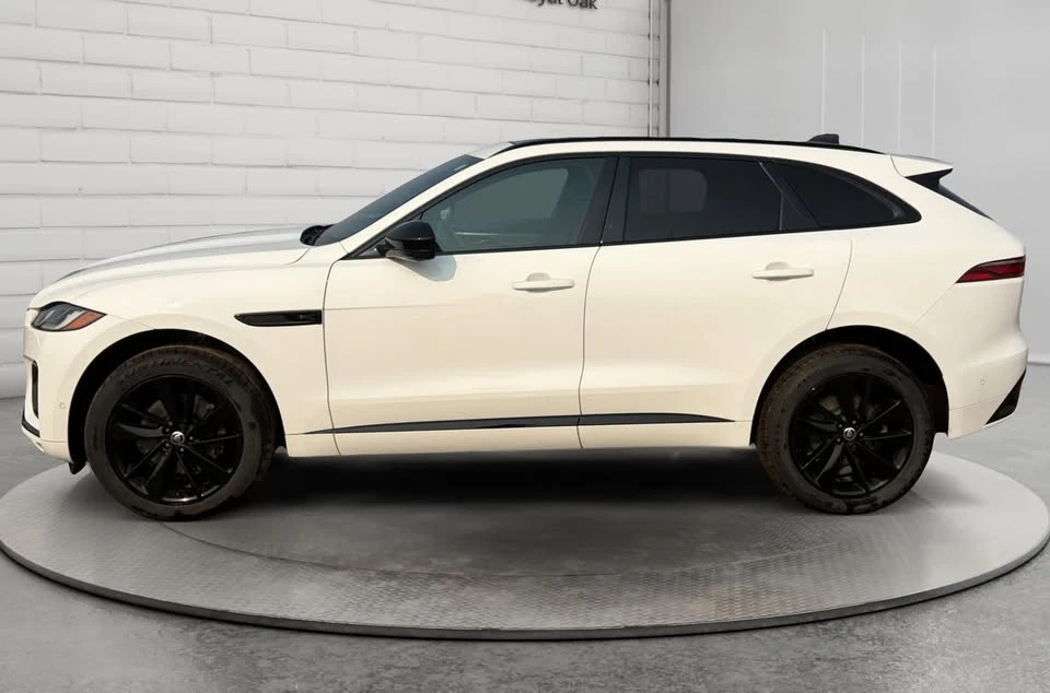 2024 Jaguar F-Pace - Image 9 of 20
