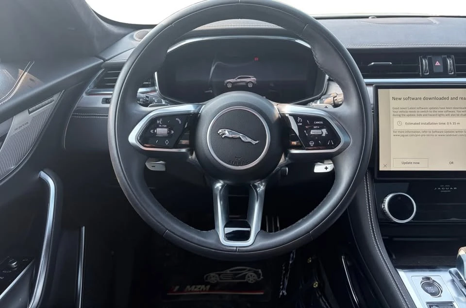 2024 Jaguar F-Pace - Image 11 of 20