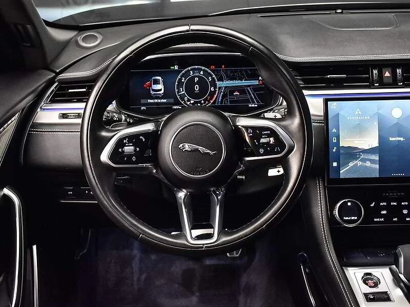 2024 Jaguar F-Pace - Image 12 of 17