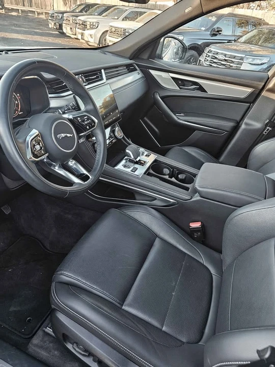 2024 Jaguar F-Pace - Image 8 of 10