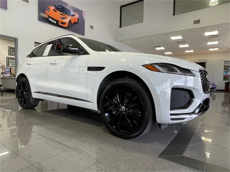 2024 Jaguar F-Pace - Image 7 of 31