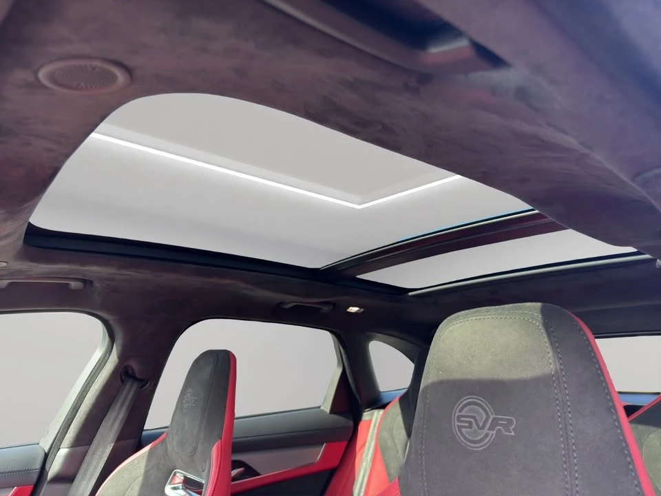 2024 Jaguar F-Pace SVR - Image 18 of 20