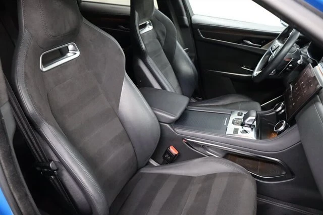 2024 Jaguar F-Pace SVR - Image 17 of 20