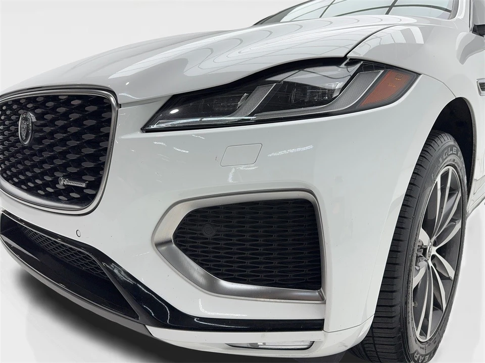2024 Jaguar F-Pace - Image 4 of 12